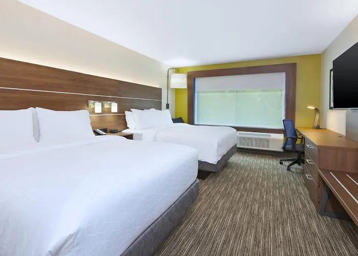 Holiday Inn Express & Suites - Painesville - Concord By Ihg
